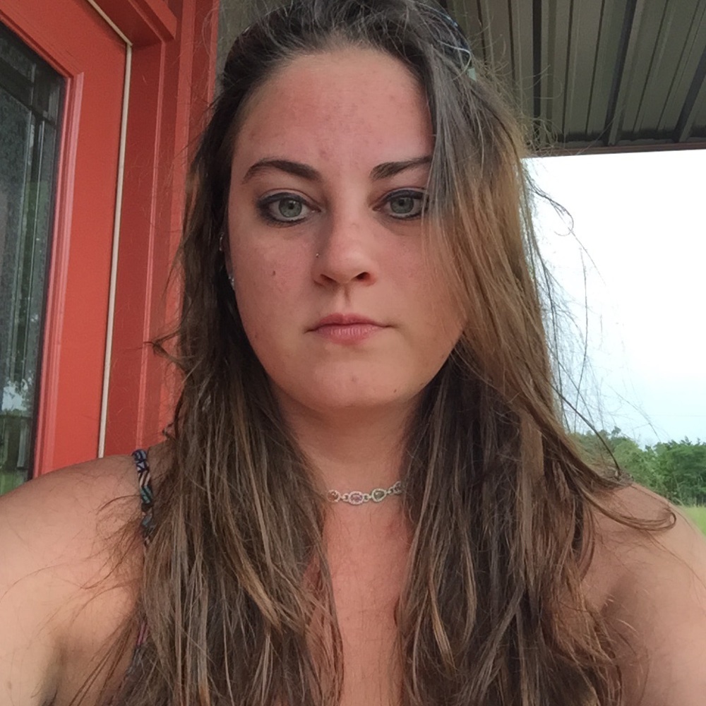 Meet your Posher, Lauren (That crazy lady who changes her hair too much😂🤣)😘🙏 - Picture 12 of 16